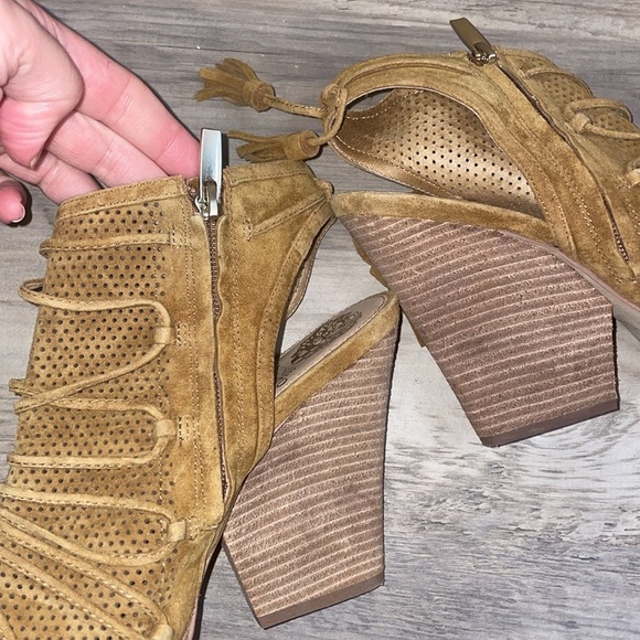 Vince Camuto women’s 9 wedges heels suede tan leather lace up tassel zipper Javy - Picture 7 of 10